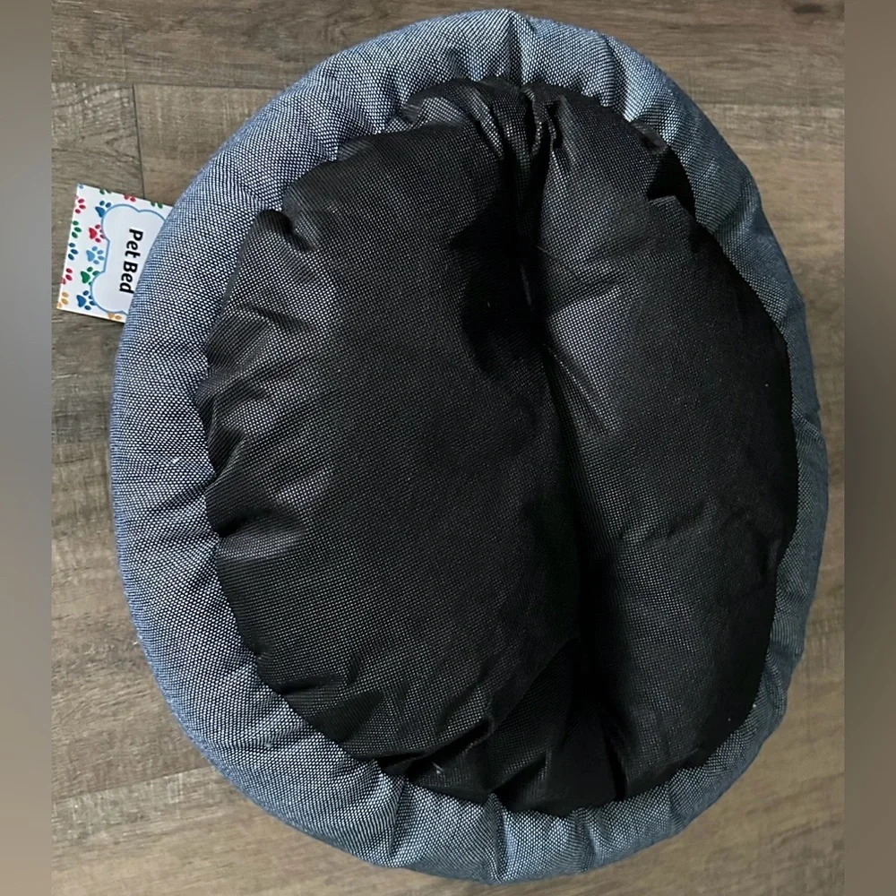 Plush & Comfy Bed For Your Fur Baby!!